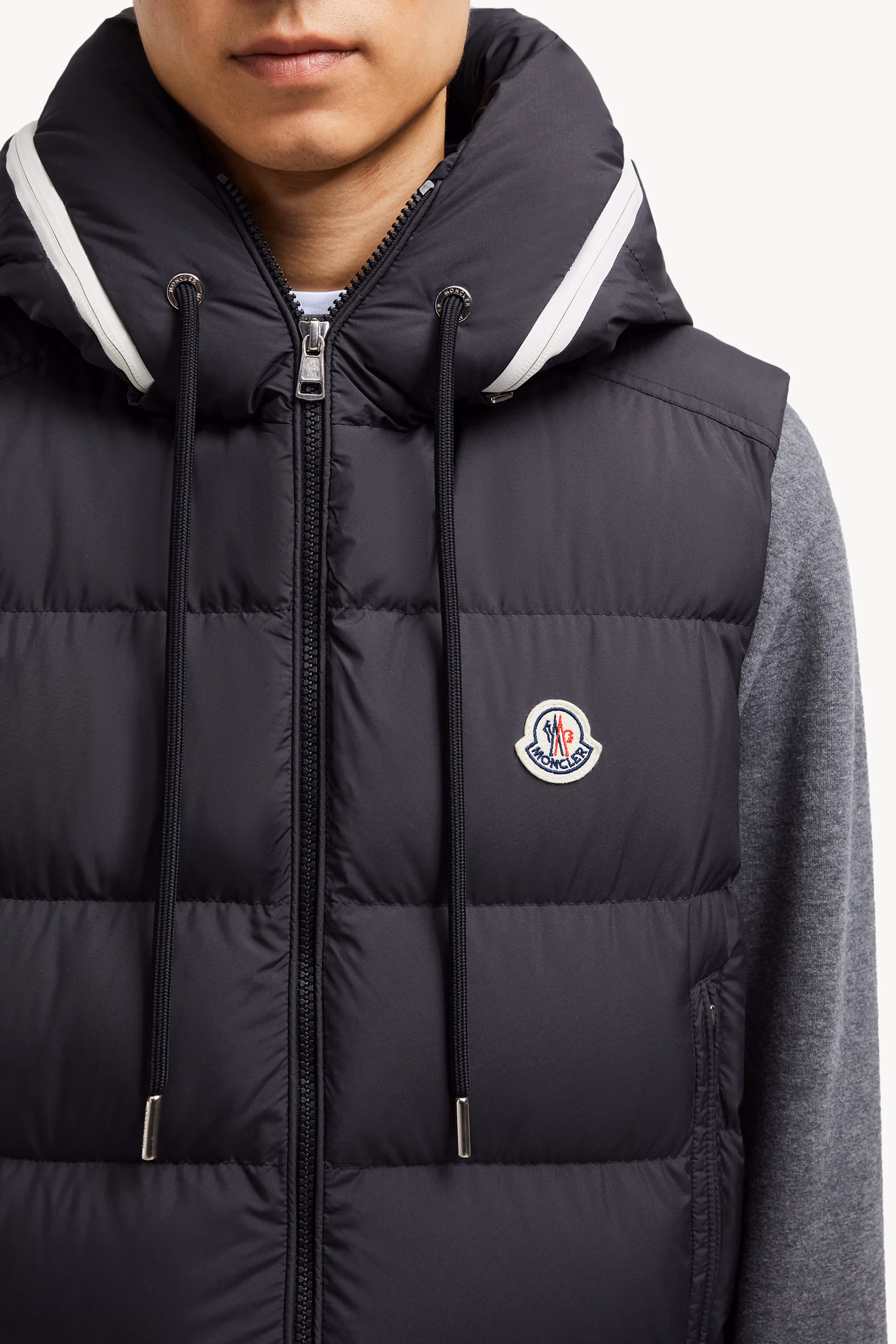 Cardamine Hooded Down Vest Men Black Moncler 7